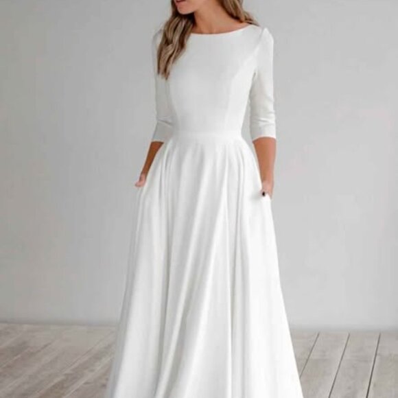 Olivia Bottega Minimalist Crepe Dress Megan Size 8 White. Brand new, never worn.